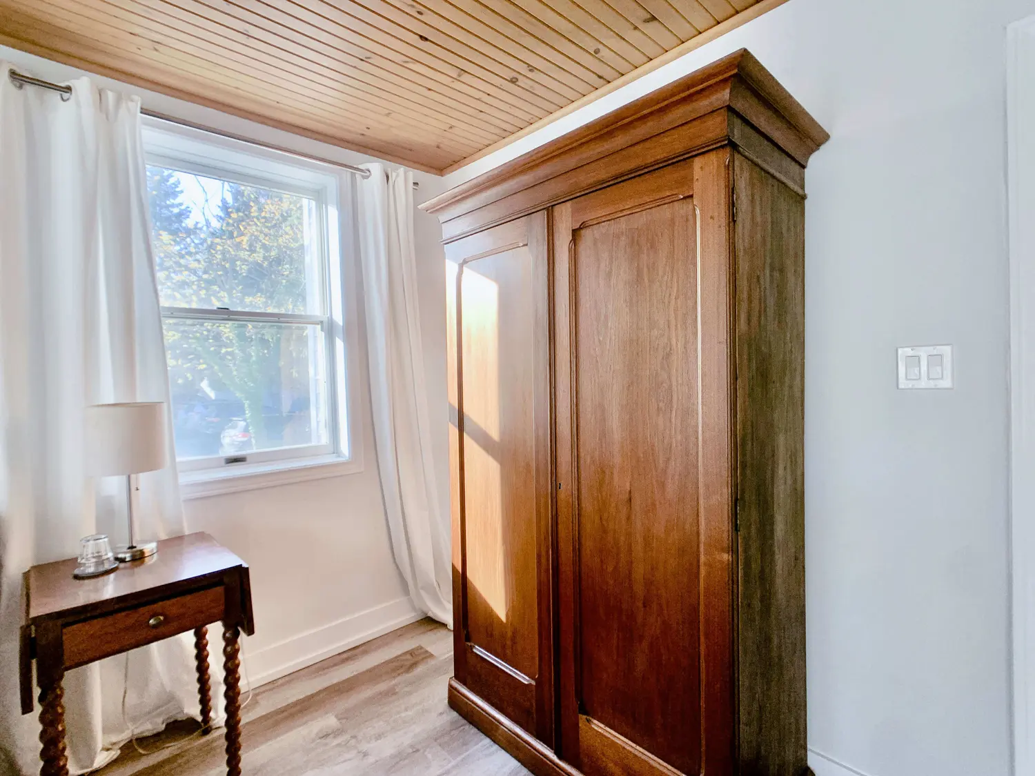 Room five at The South Landing Inn